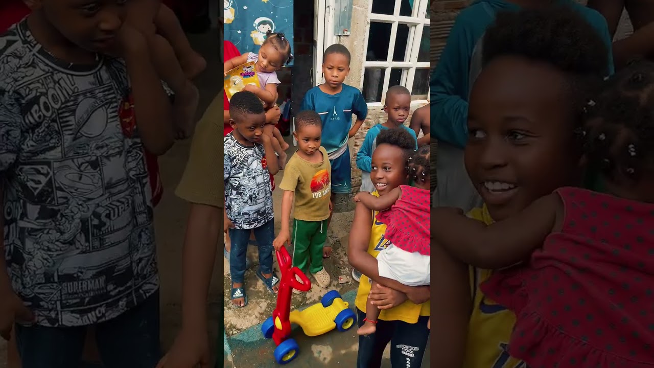 Feliz Navidad Para Todos Las Niñas y Niños Vulnerables 