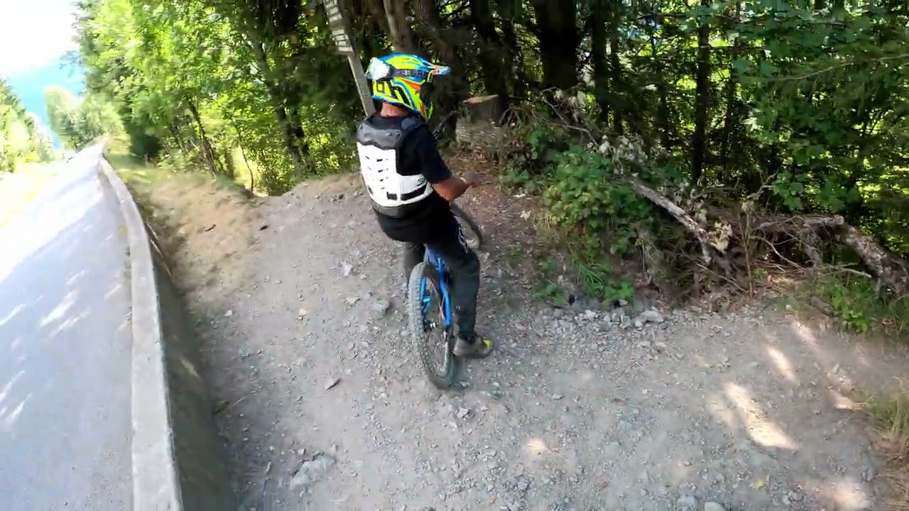 Crazy Steep Local Trail Super Morzine