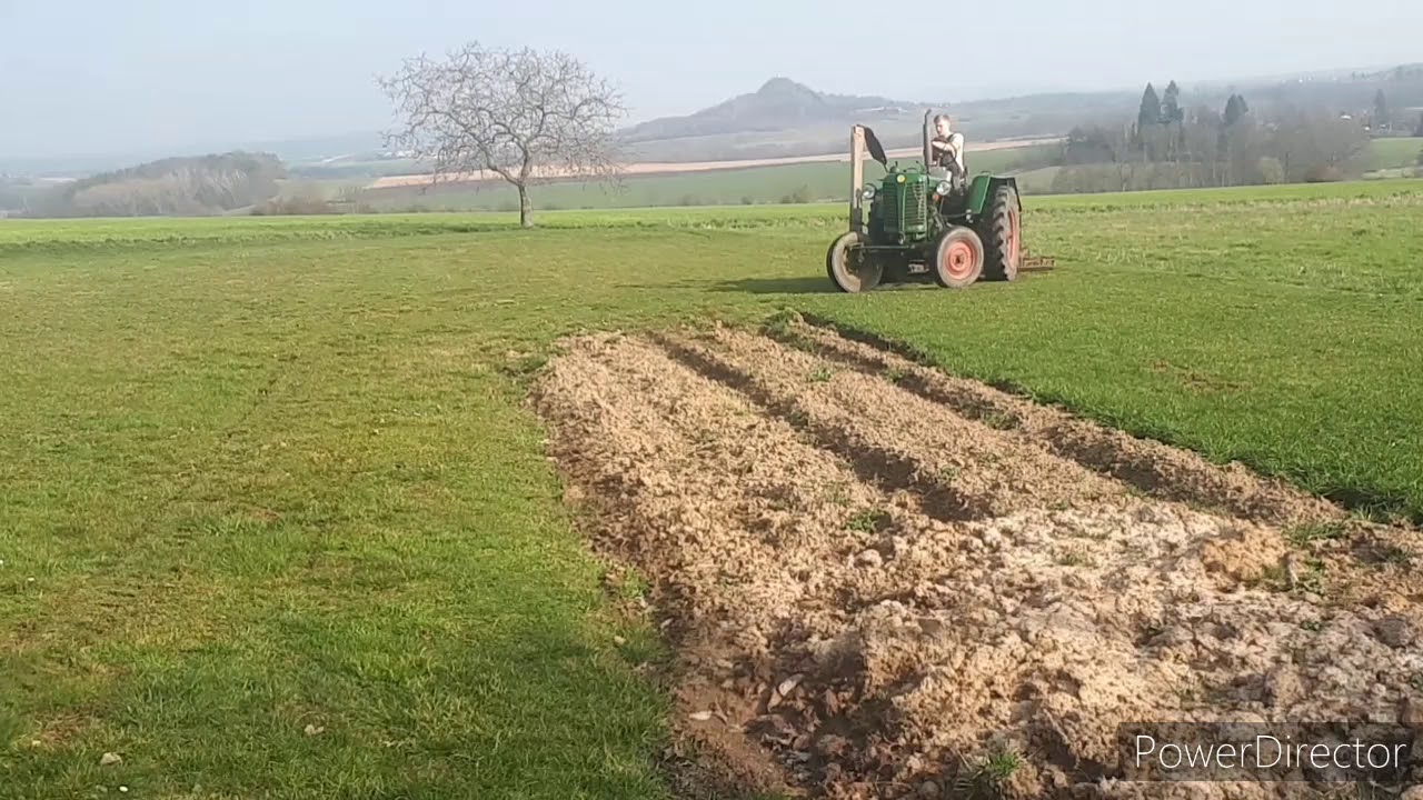Zetor 25A vláčení louky