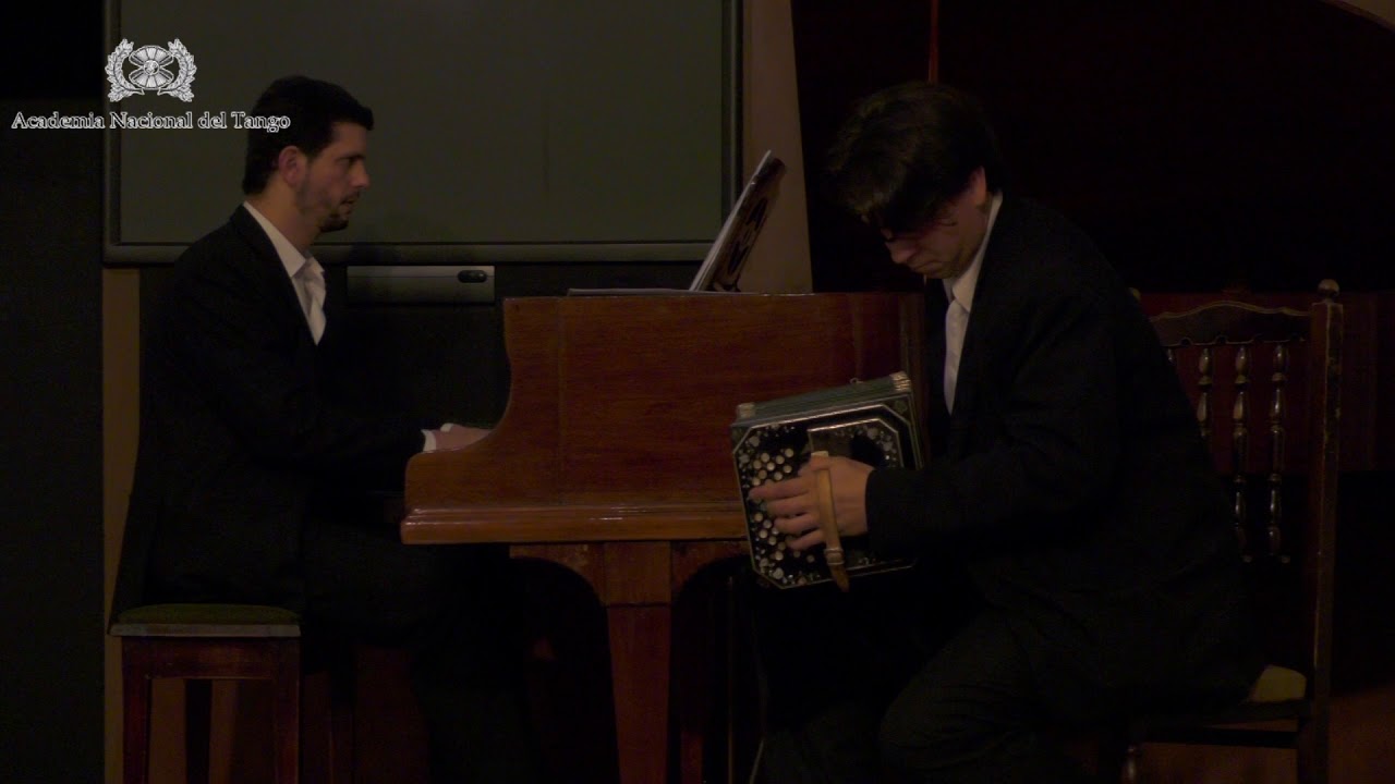 NICOL&Aacute;S MACERATESI y FRANCISCO FERRERO-  