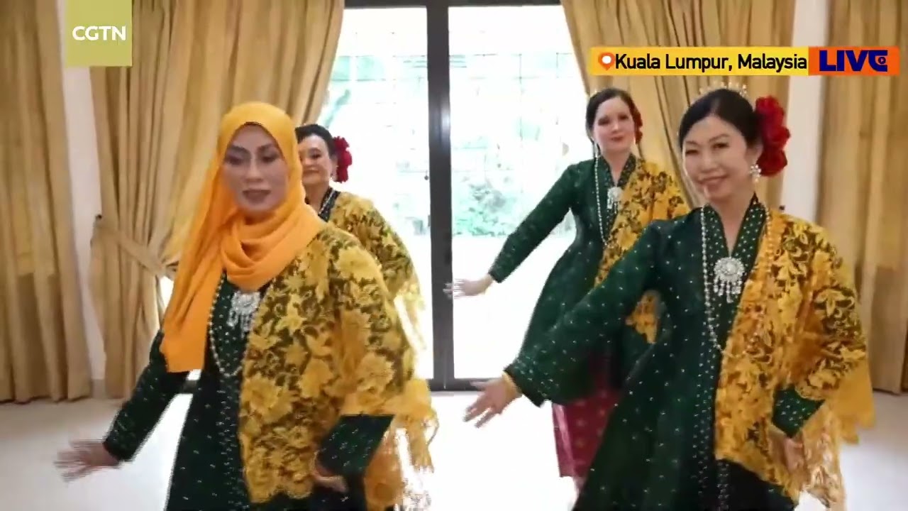 Inang Sari performance and interviews with CGTN reporter, Ms Chen Tong.