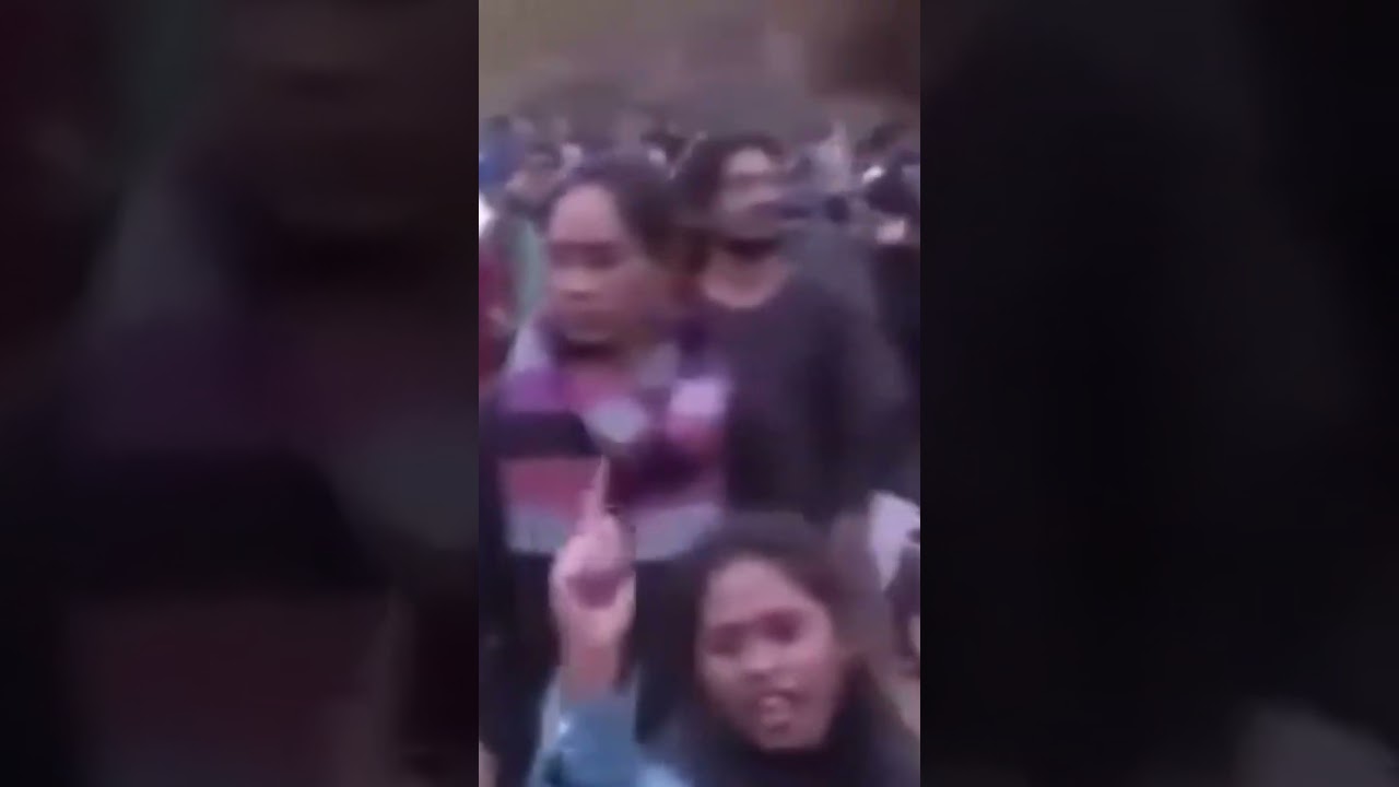 Umar Khalid anti-national slogan, real tukde tukde video. Umar Khalid supports Afzal Guru #umarkh...