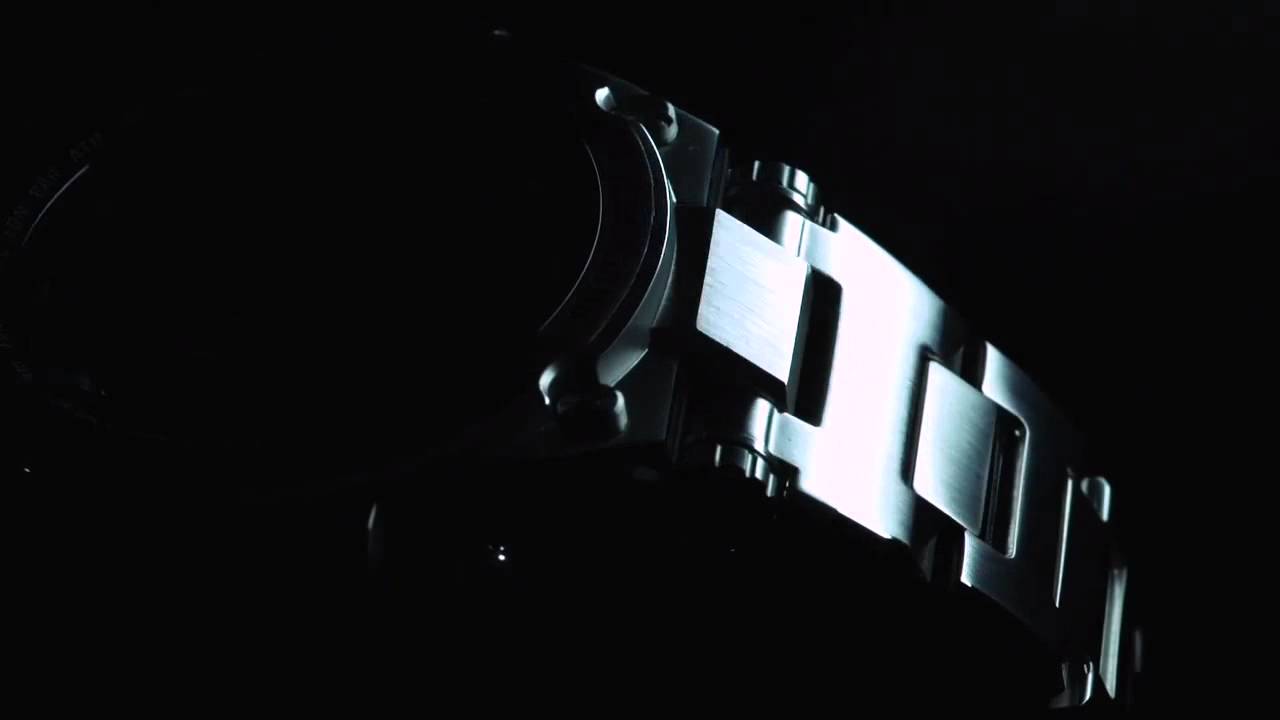 G-SHOCK: EXCLUSIVE RANGE OF METAL RESIN TIMEPIECES