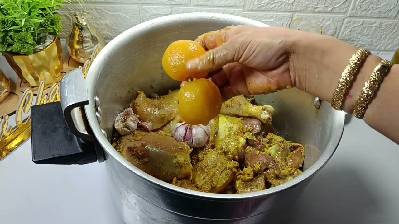 👈طنجية بالدجاج 🐔فالكوكوط كتجي معلكة ولذيذة 😋 بدون ولا قطرة ماء👍 وسريعة التحضير مبسطة وناجحة 👉
