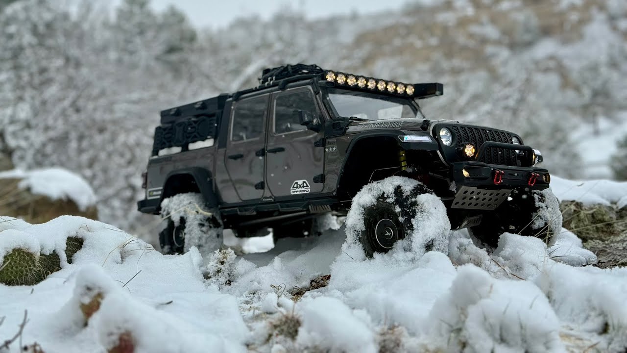 RLAARLO JK-07 snow trail run! #rlaarlo #rcjeep #rccrawler #rccar