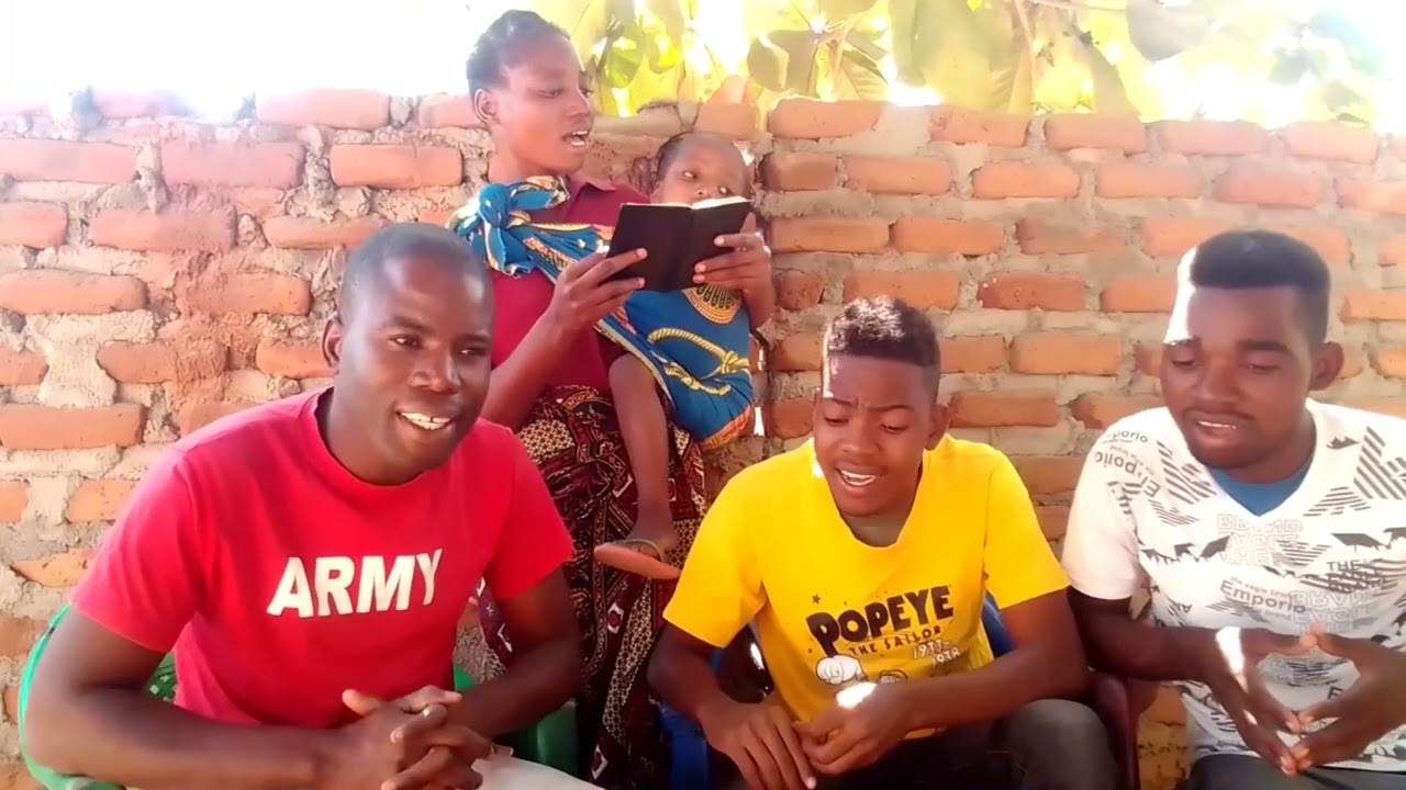 FUI CANTAR NESSA FAMÍLIA. HINO 423 CCB MOÇAMBIQUE