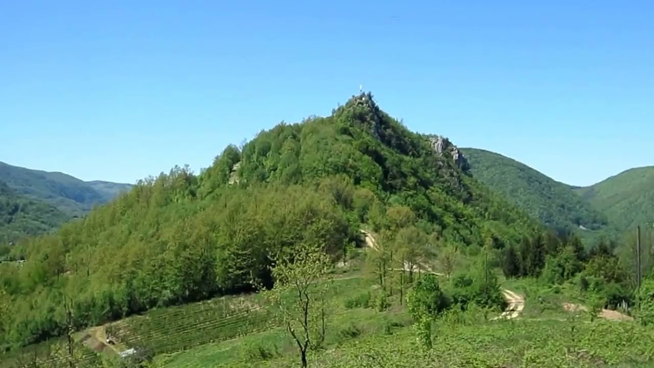 Od Prilika do Gradine i nazad (From Prilike to Gradina and Back)