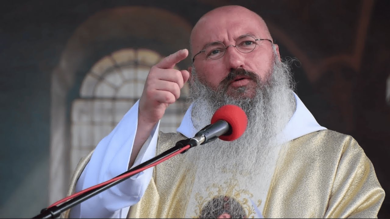 Miłujcie Matkę Bożą! Homilia przeora eremu kamedułów na odpuście Narodzenia NMP w Bieniszewie 2025