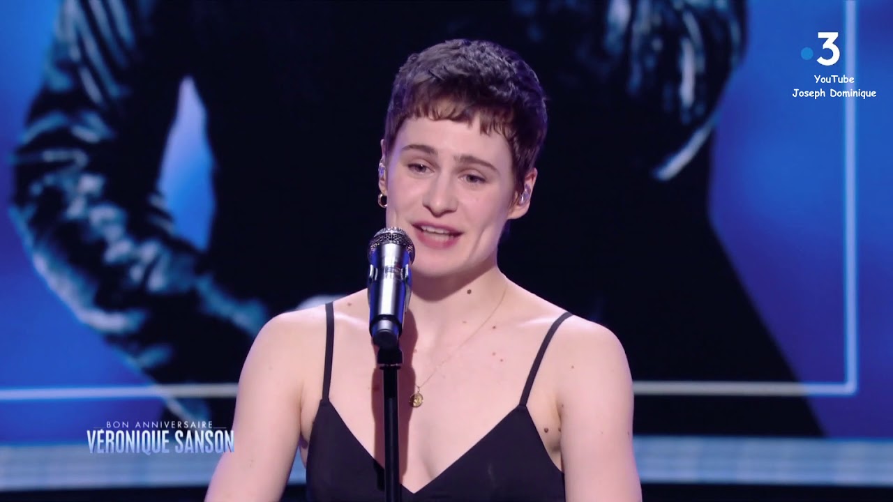 Christine and the Queens - Rien que de l'eau