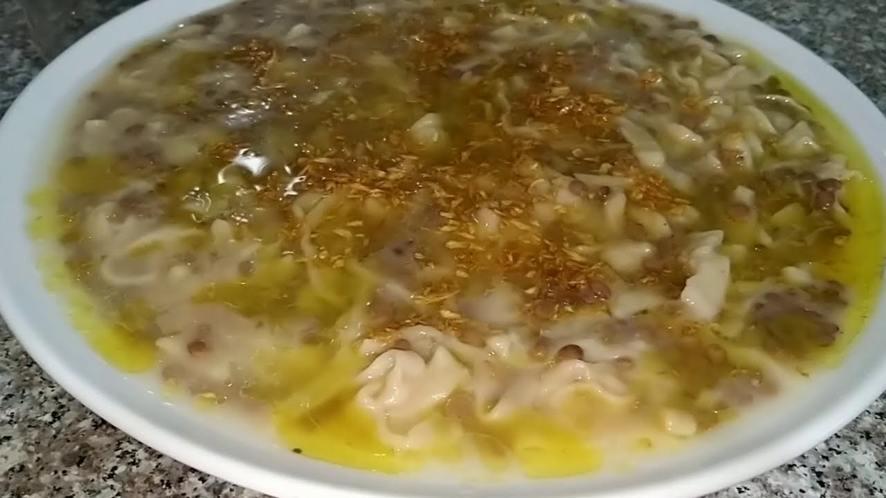 رقاقة وعدس على الطريقه الفلسطينيه