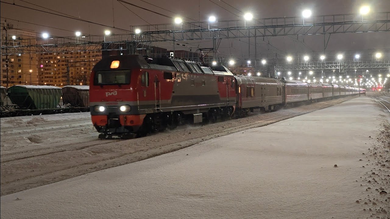 ЭП2К-229 с поездом №131 Ижевск–Санкт-Петербург | Кусково