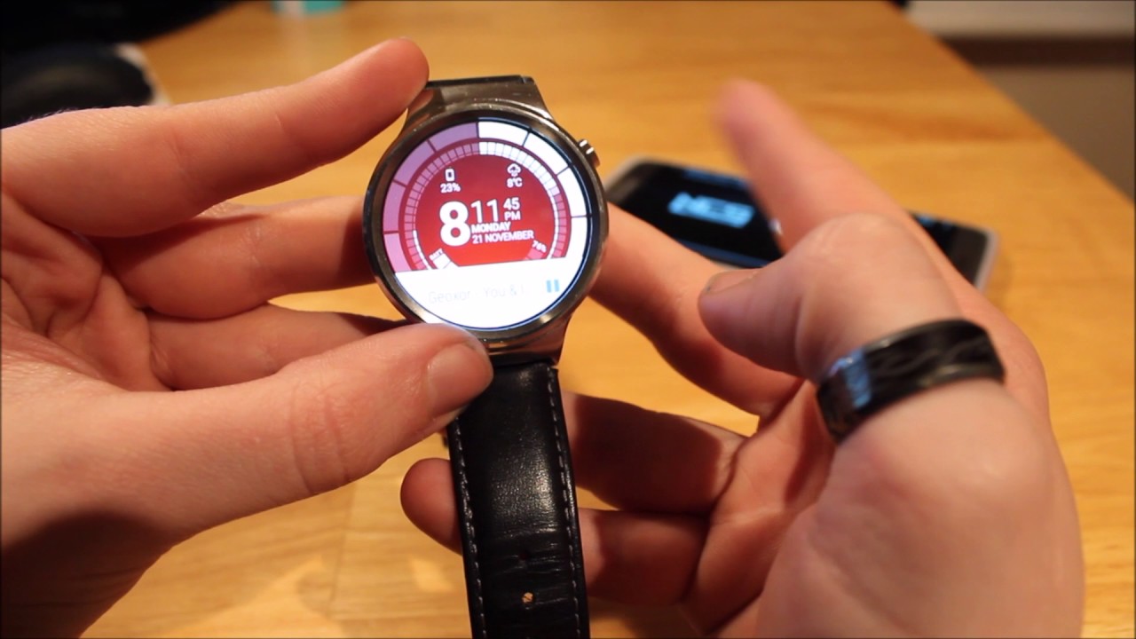 Huawei W1 smartwatch Review 2016