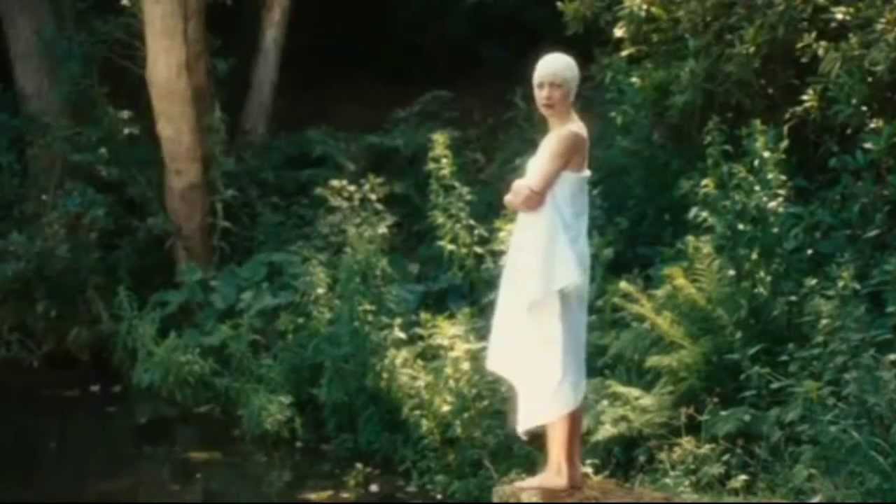 Briony Tallis (Saoirse Ronan) - Intonement