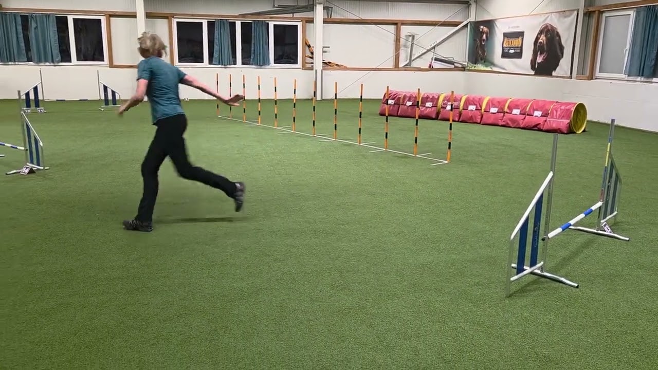 20260104 Indoor master J Open Anna mit Roxanne