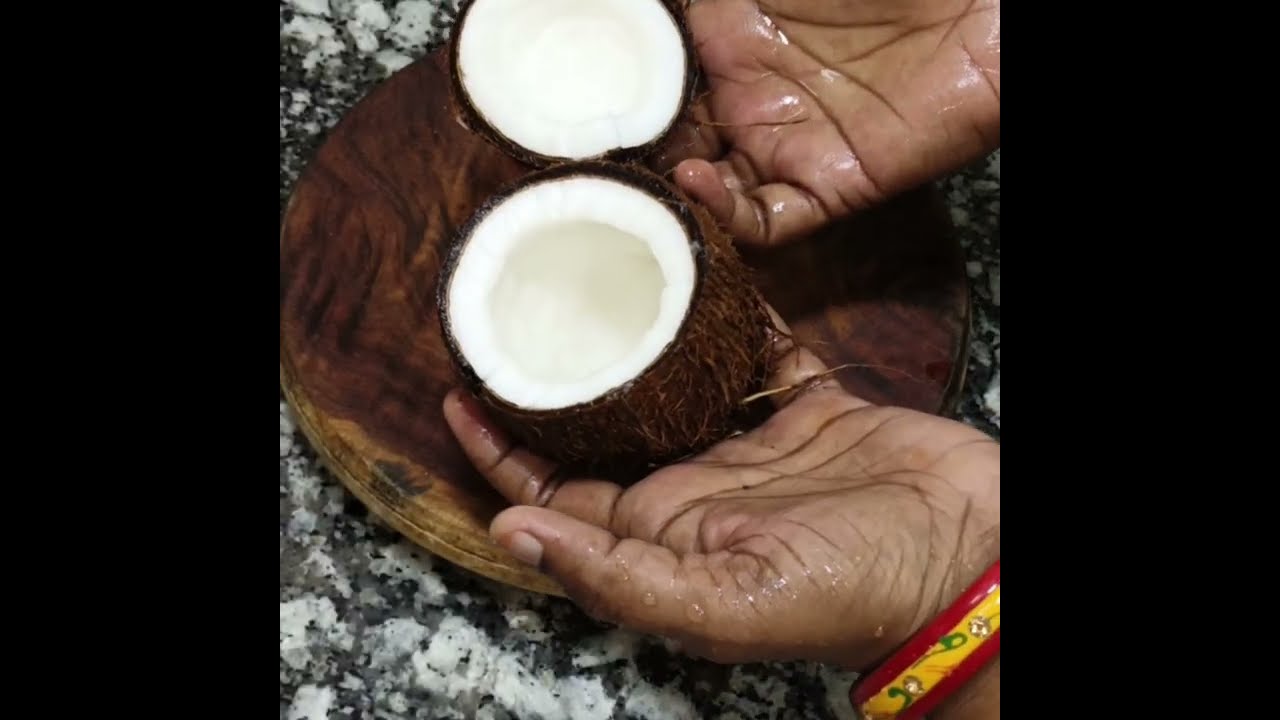 एक नारियल से बनाये शाम का टेस्टी नाश्ता 😍