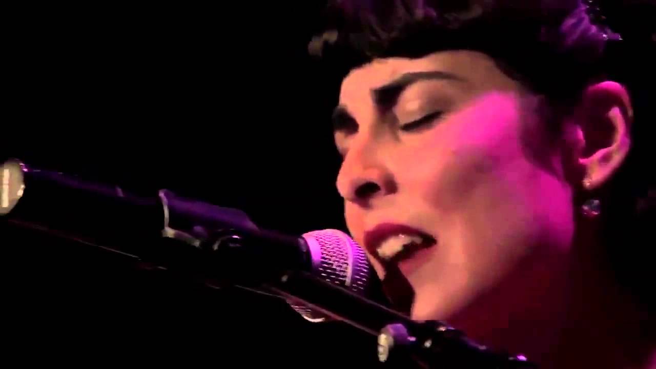 Vakia Stavrou Sozinha Live in Paris  2014