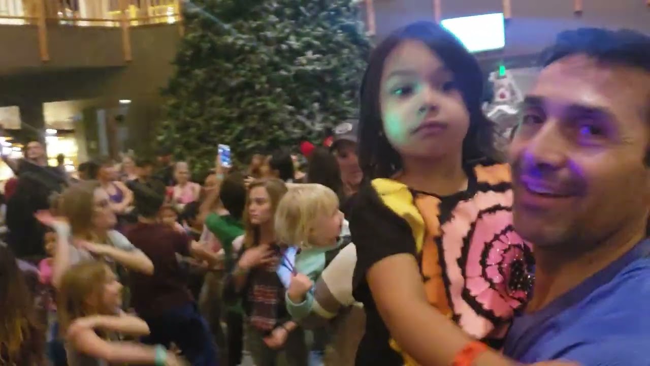 Great Wolf Lodge Dance Party Large