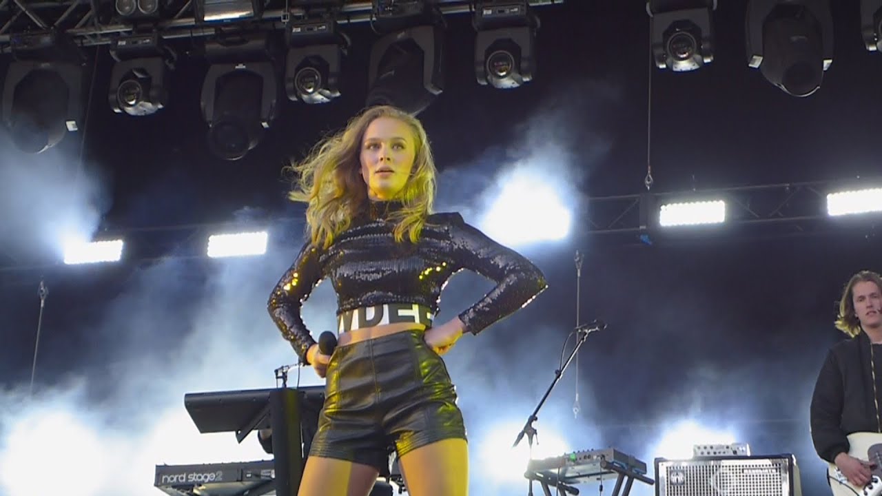 ZARA LARSSON - CAN´T HOLD BACK - LIVE - Gröna Lund - Stockholm - 2015.05.08