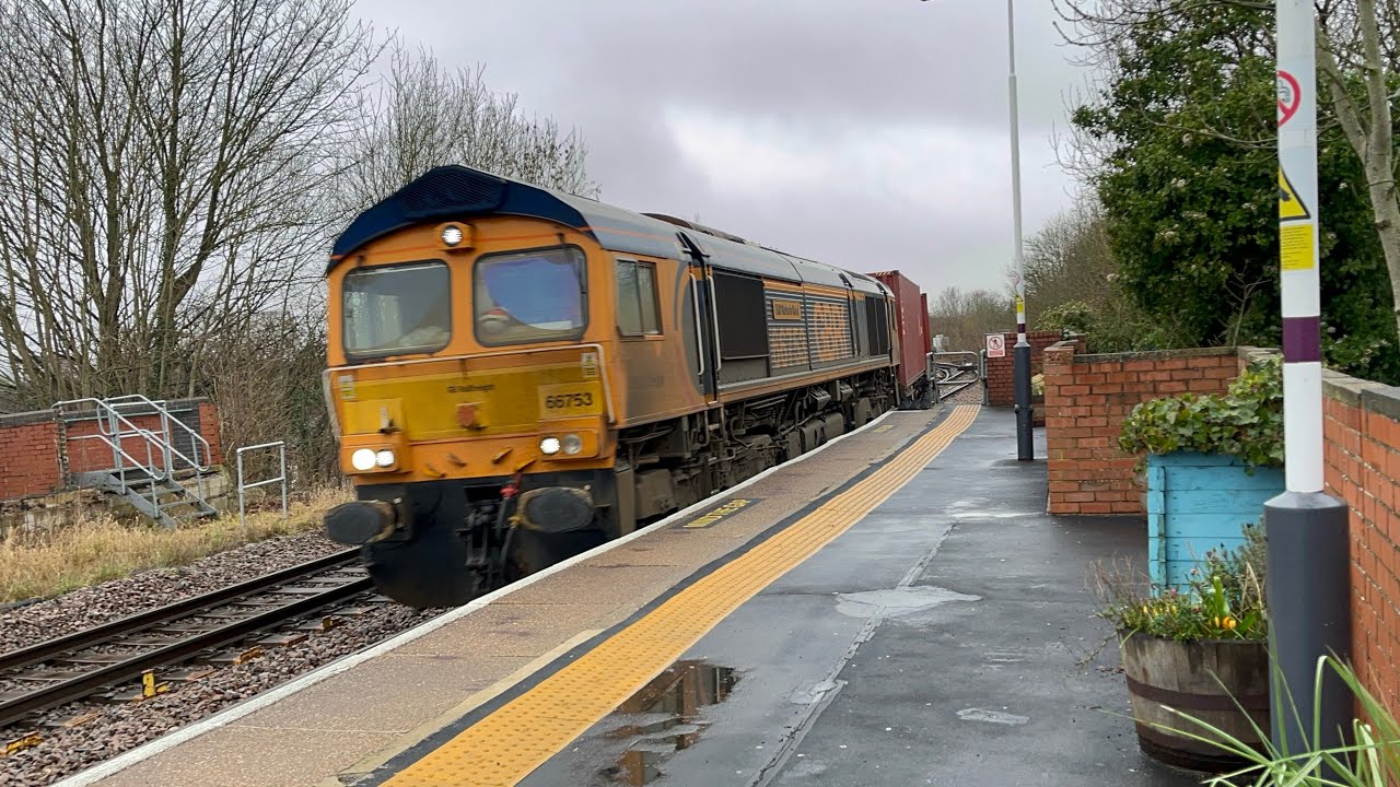 “EMD Robert's Road” 66753 4L19 with 12 containers 09;07 1E Lea Road 12/2/2026