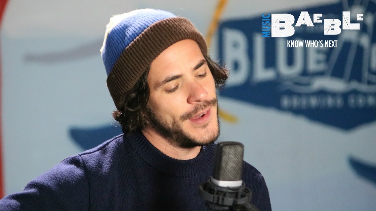 Jack Savoretti  performs 