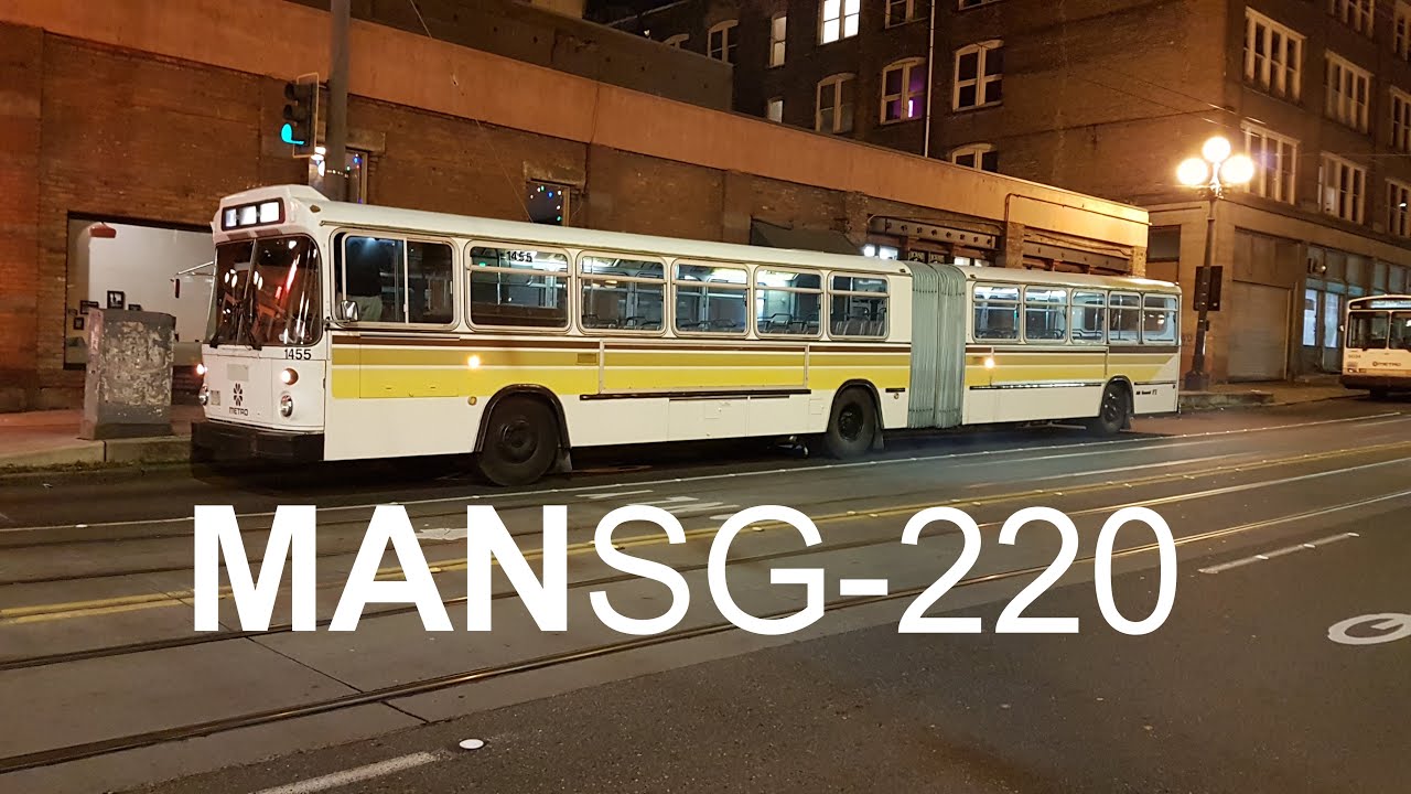 Merry Christmas! - MEHVA (ex-King County Metro) 1978 MAN-AM General SG-220 No. 1455