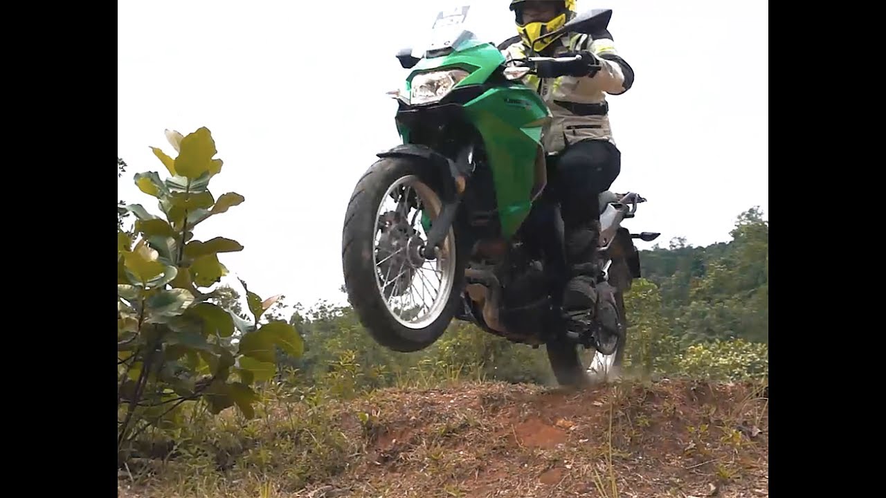 KAWASAKI VERSYS-X 250 TEASER