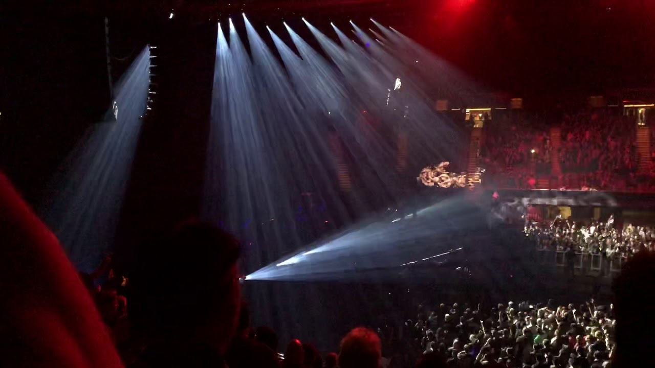 BABYMETAL “Distortion” The Forum 10/11/19 Inglewood, CA First USA Arena Headline