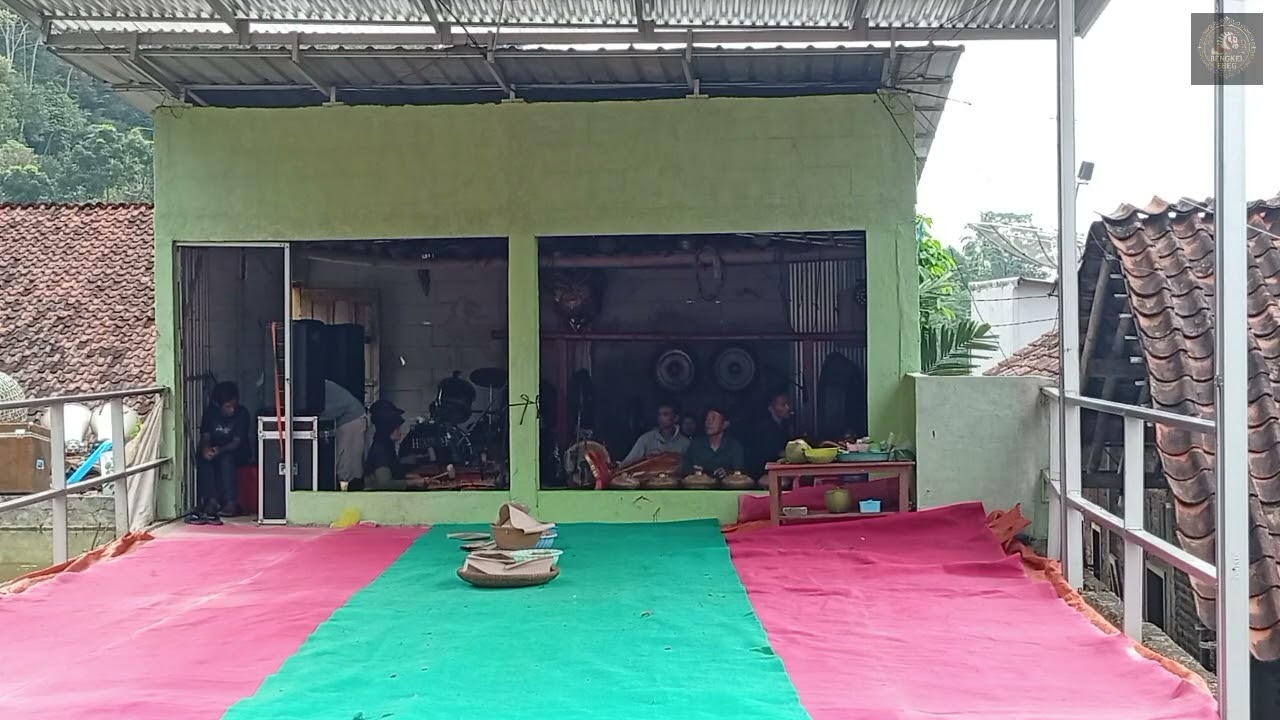 Gending Jawa tombo ati gawe suasana tambah ayem