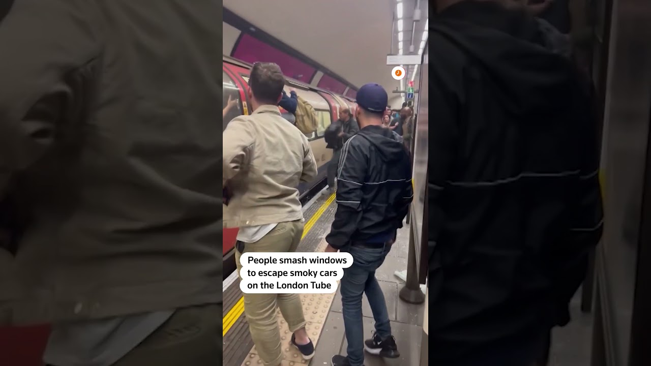 Passengers escape smoky London Tube cars