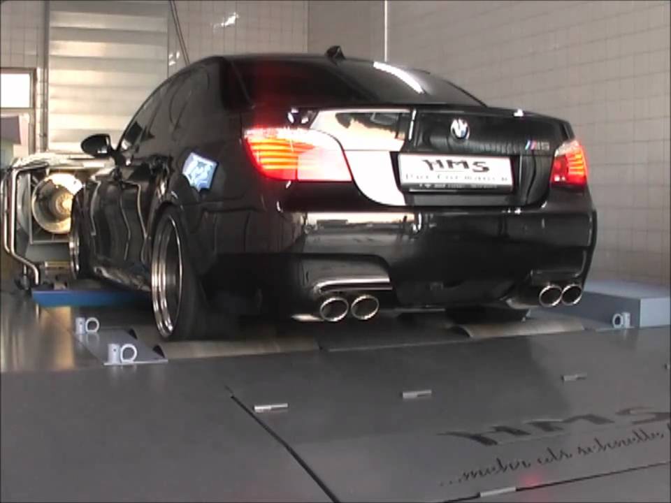 BMW M5 V10  mit HMS-Klappenabgasanlage