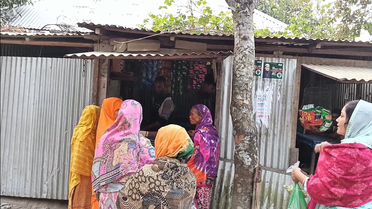 মাটির চুলার রান্না আর প্রিয় মানুষদের সাথে ঘুরে বেড়ানো অসাধারণ লাগে 👌😋
