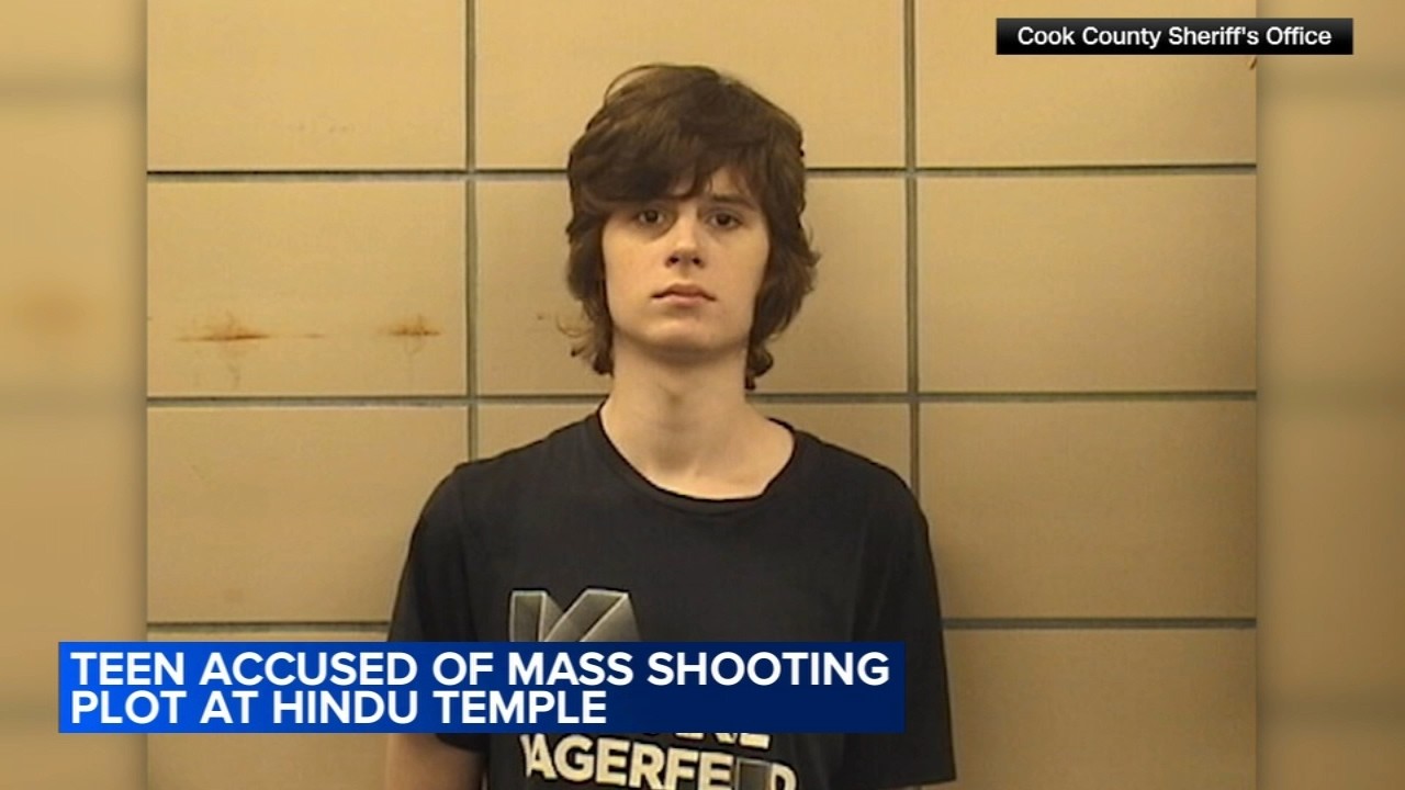 Teen accused of mass shooting plot at Hindu temple in Illinois
