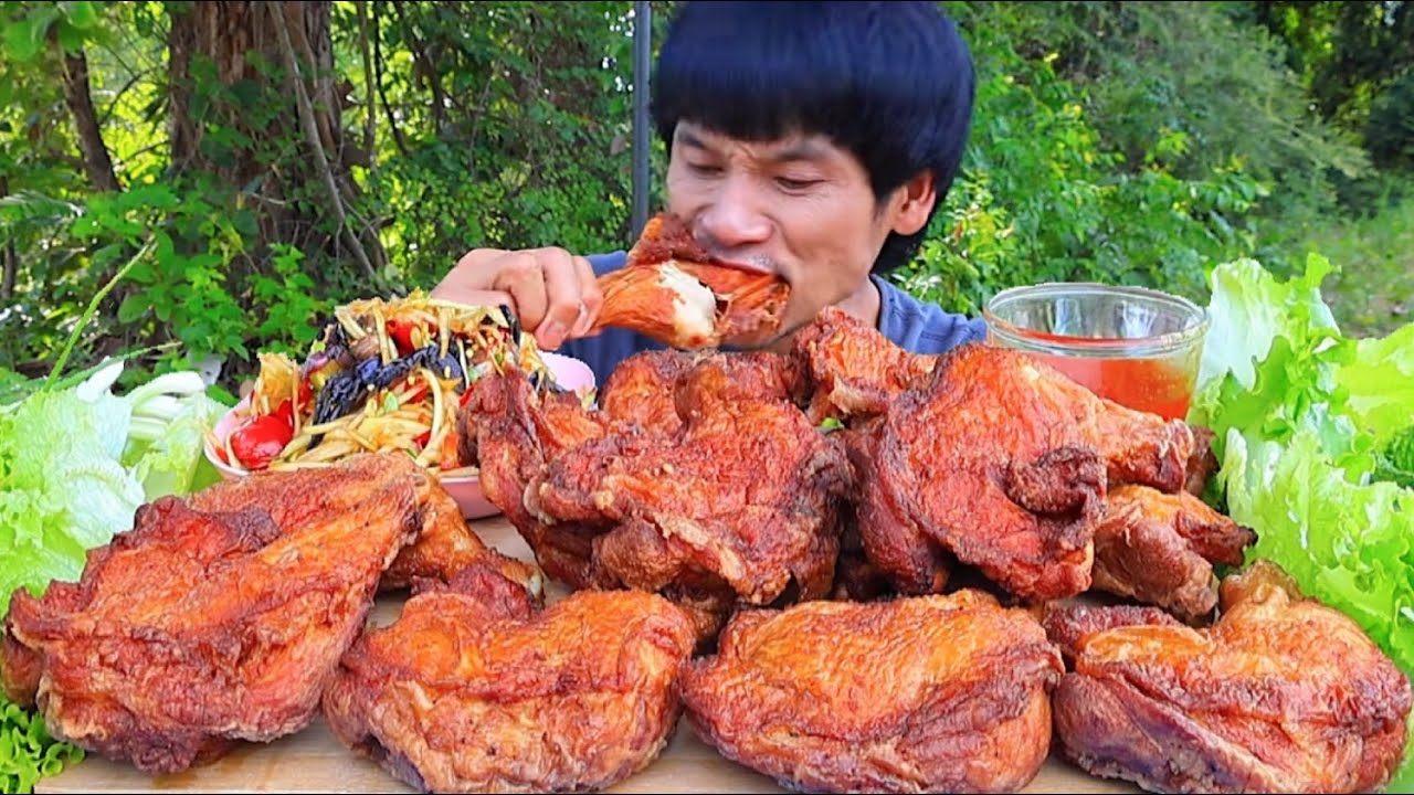 ไก่ทอดน้ำปลาส้มตำปูปลาร้าแกล้มผักสดแซ่บคักขนาดครับพี่น้องMUKBANG EATING SHOW/โก้อีสานพาแดก