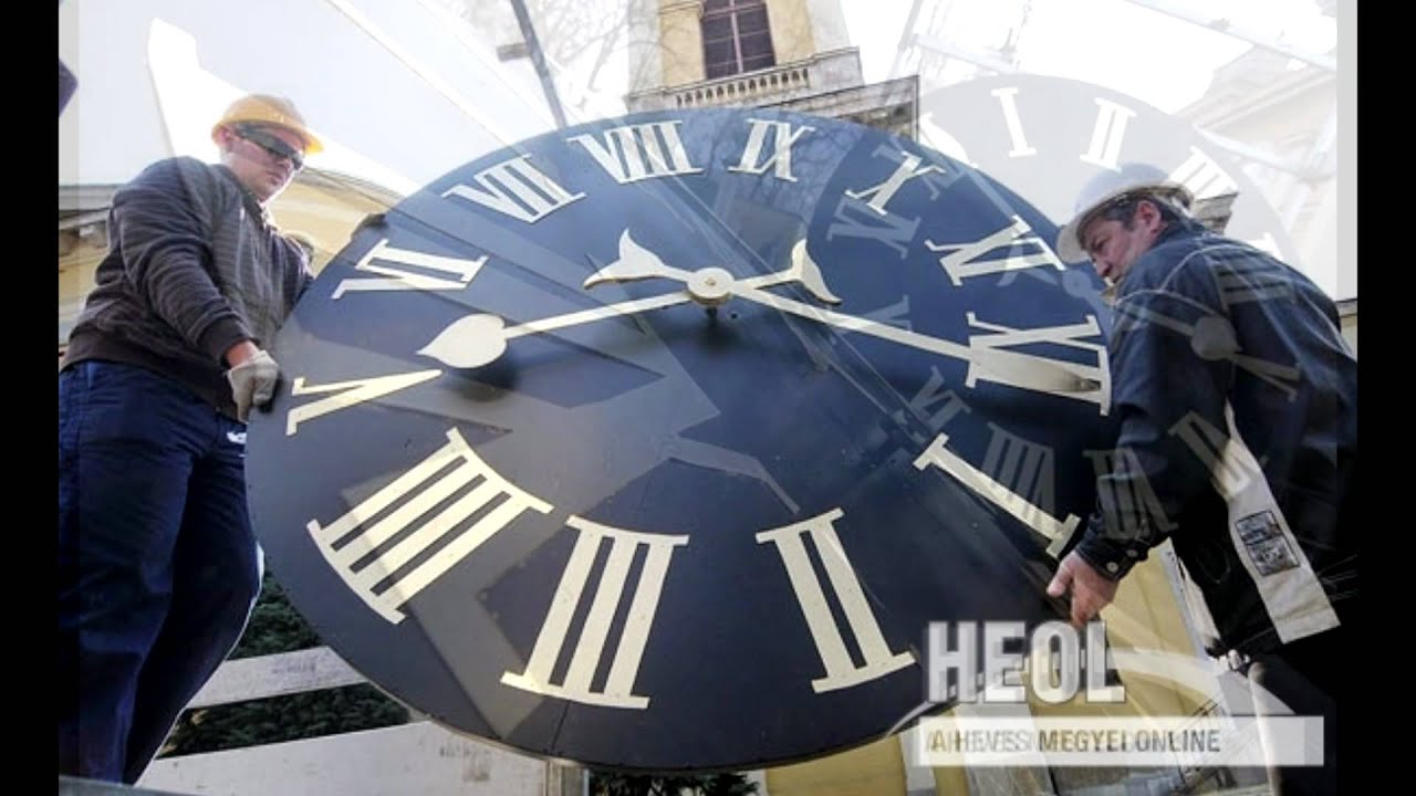 Basilika  Eger clock tower