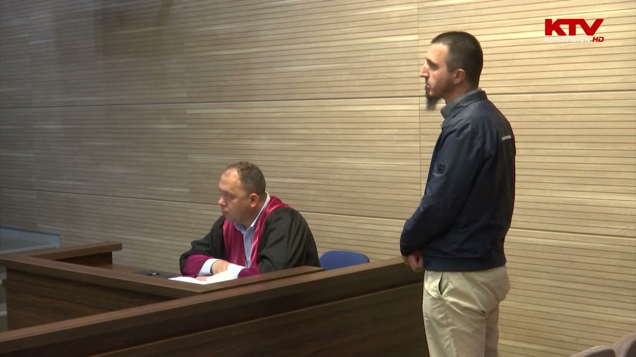 Arsimtari që hodhi flamurin kombëtar e plisin në mbeturina deklarohet i pafajshëm