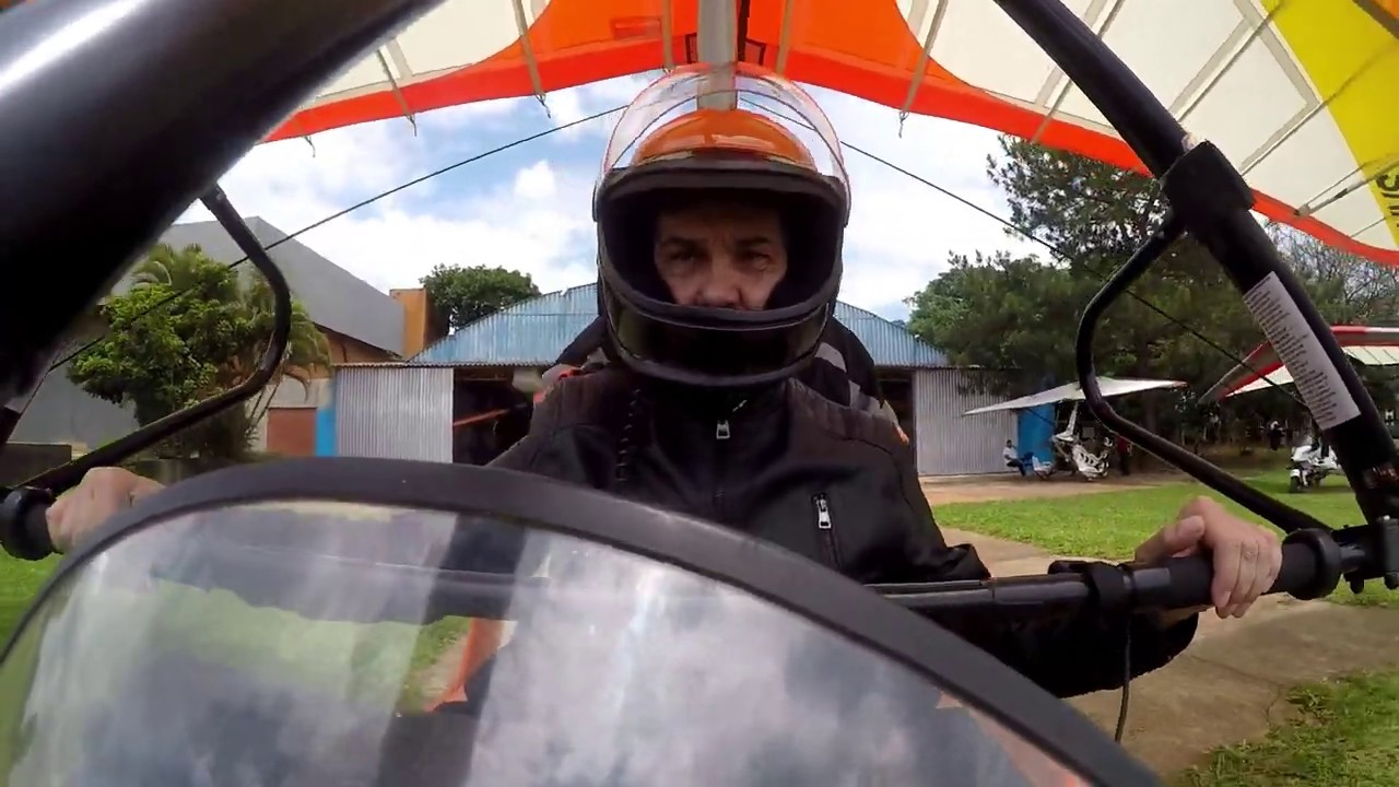 Aula de piloto de Trike - Atibaia SP