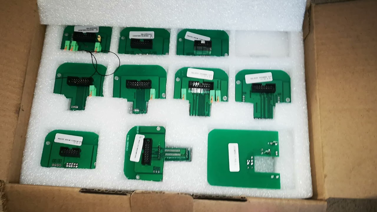 Mini R56 1.6d EDC16C35 считывания EEPROM С ПОМОЩЬЮ Ktag  на столе