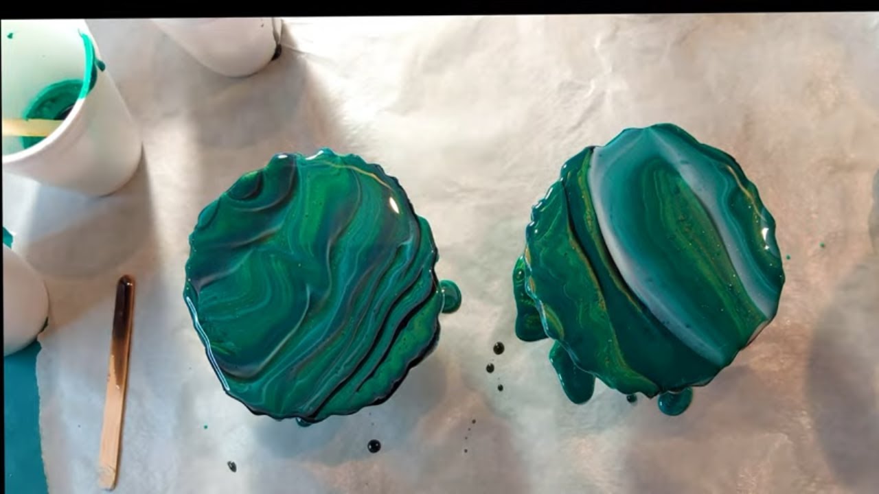 How to use the 'DIRTY POUR' Technique To Create Beautiful Double-Sided Resin Coasters And Bookmarks!
