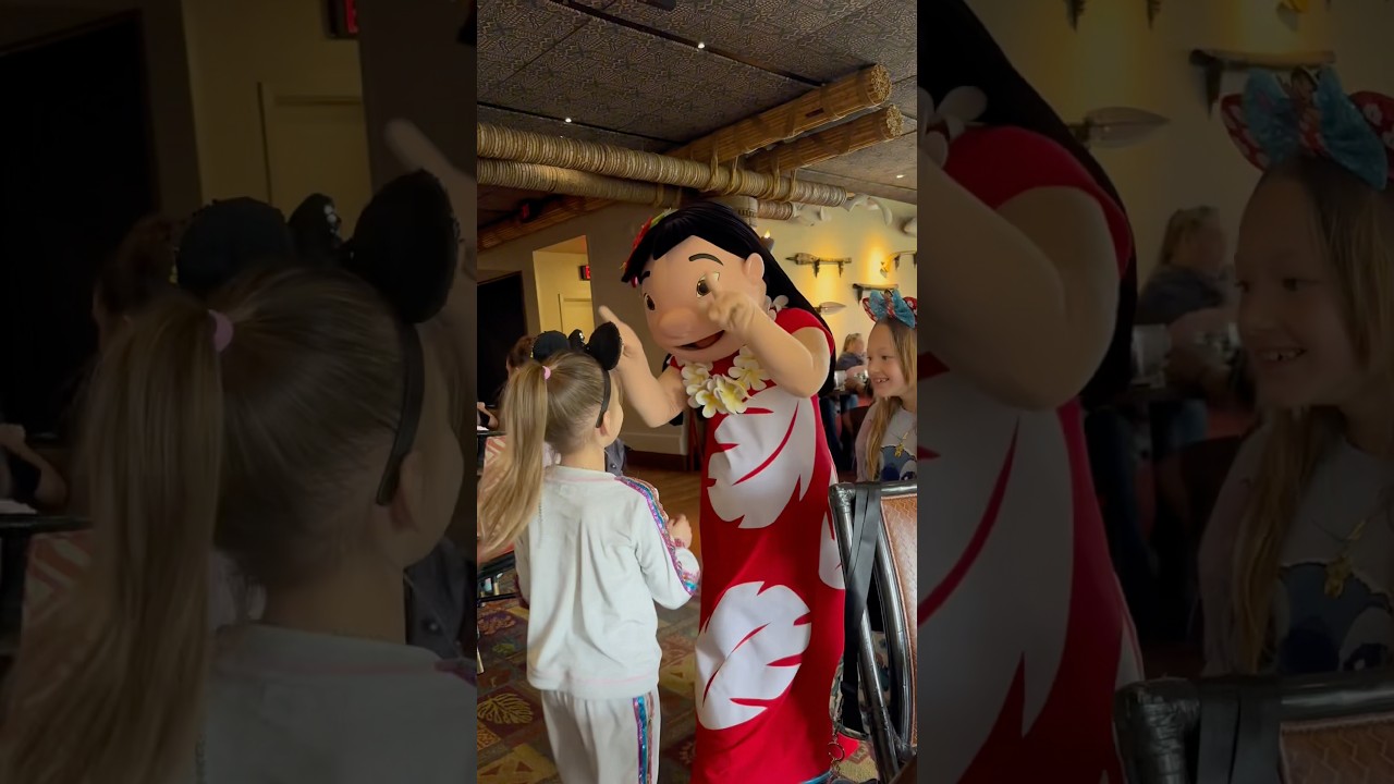 Lilo and stitch❤️ #ohanarestaurant #liloandstitch #stitch #lilo #peoplepleaser #momsofie3
