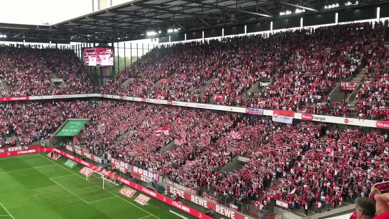 Köln supporters singing their club anthem vs Schalke 22/4/18