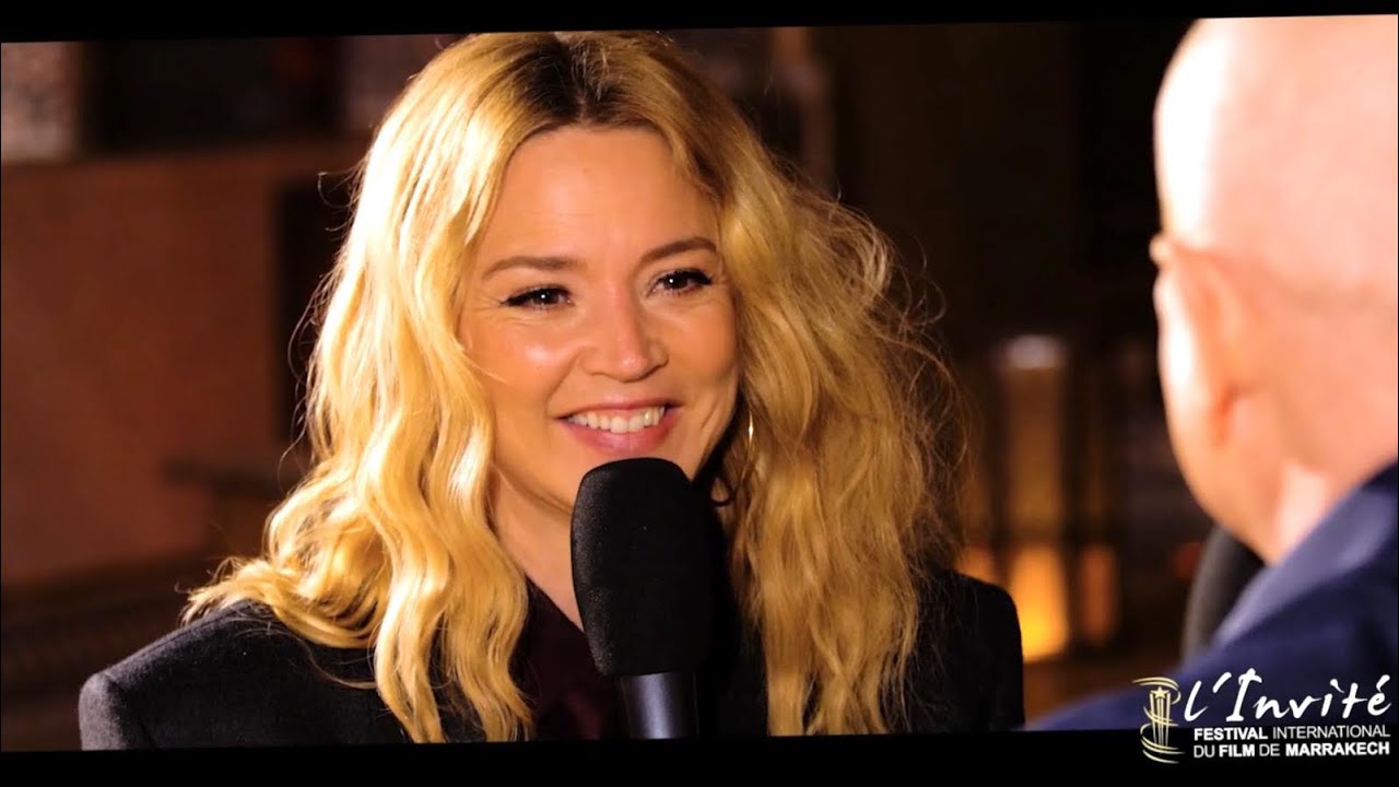 Virginie EFIRA : « Les femmes sont loin d’avoir tout réglé avec les hommes »