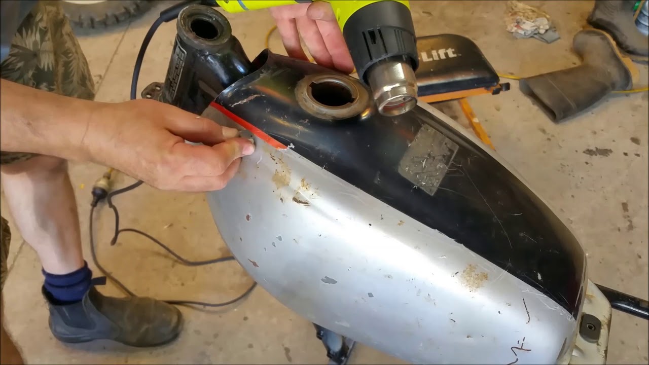 XL250 (12) Fuel Tank XC Fairmont Doors - Stripping, Fixing and Assessing