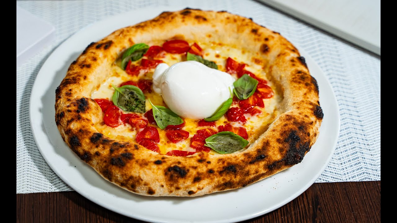 Tricolor Pizza a Pelso-ban Csodás színek és Burrata :) Fonyód kikötő!