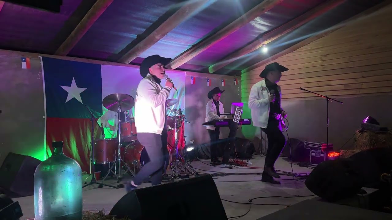 La Gorra en Vivo, Los Rancheros De Curicó