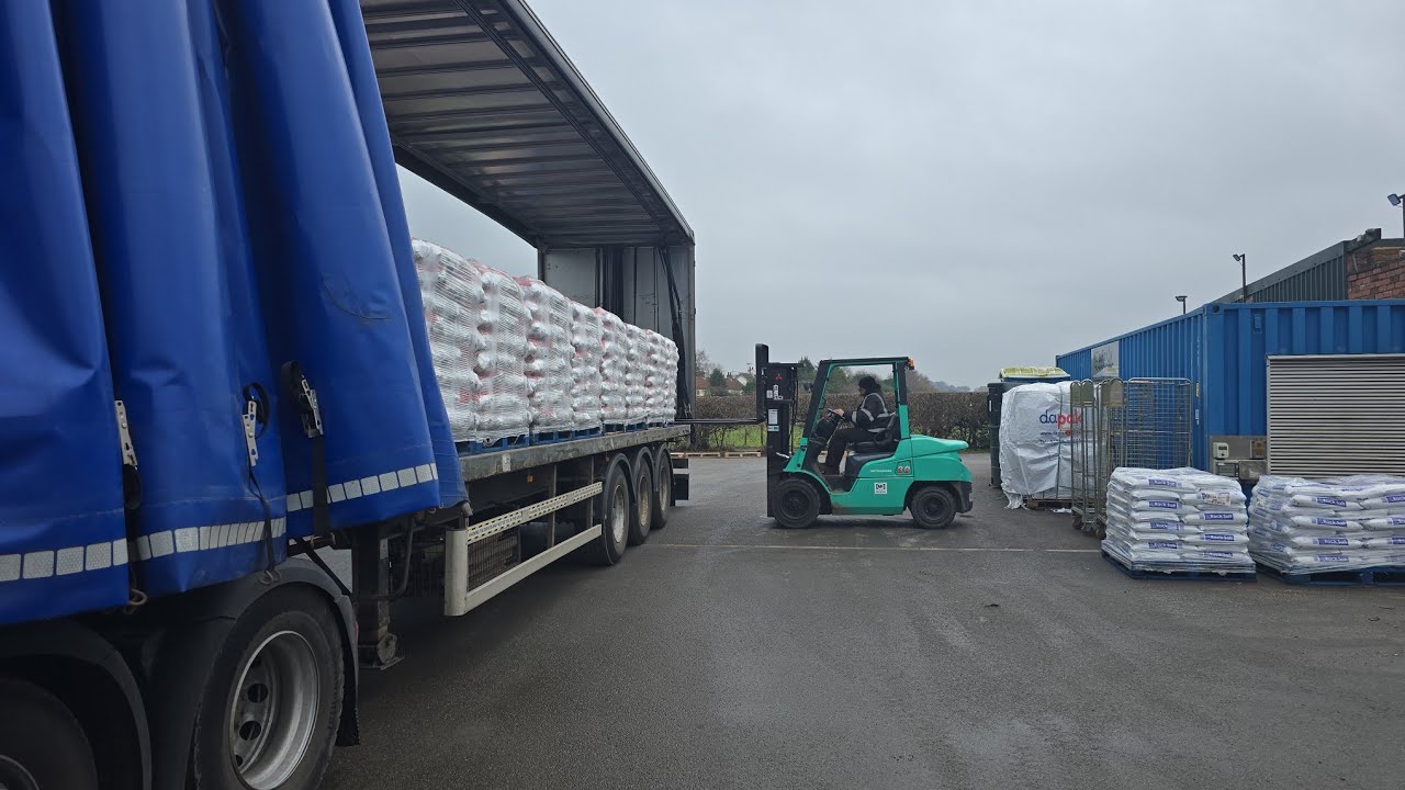 Trucking_Jason Morning POV Drive from Sherburn in Elmet to Gateshead