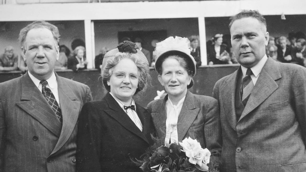 Saga Fíladelfíu - Fíladelfíakirkjan 80 ára