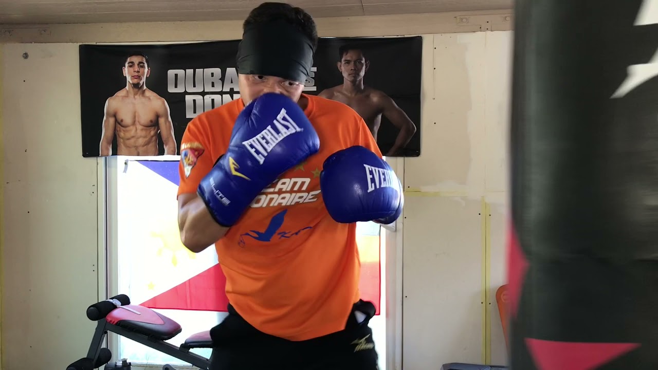 This is how you throw a left hook (Watch till the end)
