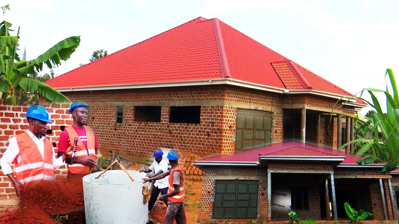 Enyumba ya Nkuba kyeyo. awonye ababi  azemu okuzimba ne aba ALhira Construction Company
