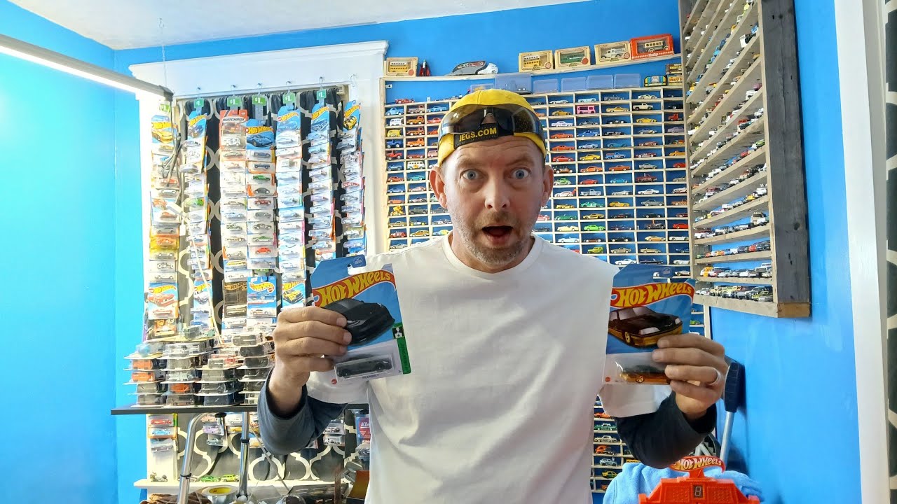 Распаковка классических моделей Hot Wheels!