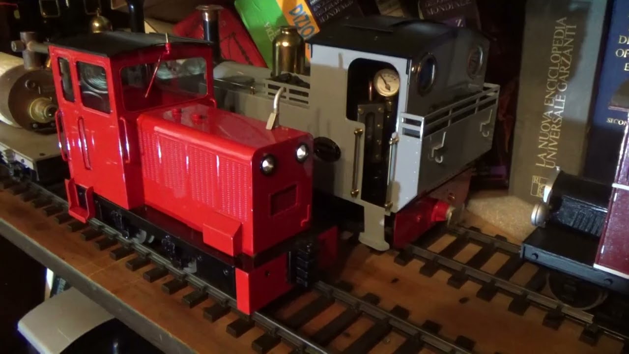DIESEL MERSEYSIDER ROUNDHOUSE WITH SOUND AND RC